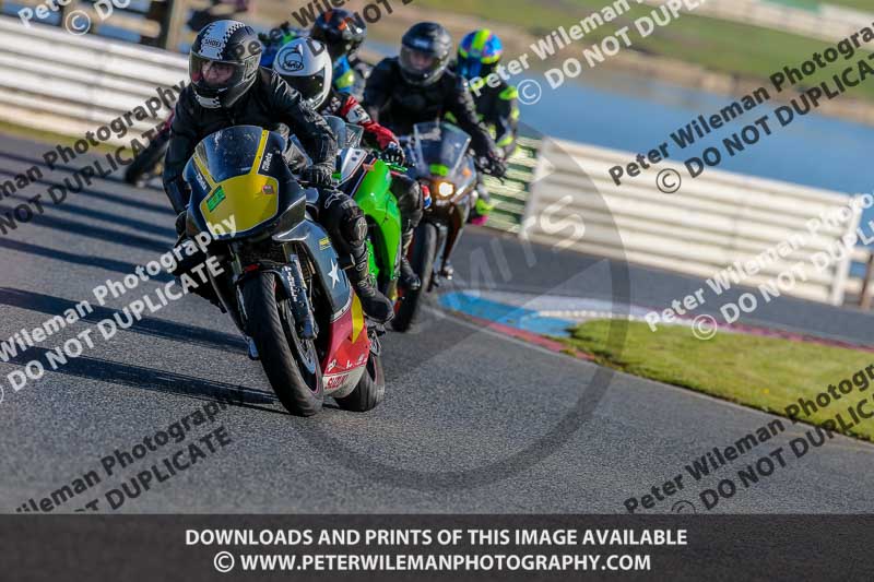 PJM Wedding Photography;enduro digital images;event digital images;eventdigitalimages;mallory park;mallory park photographs;mallory park trackday;mallory park trackday photographs;no limits trackdays;peter wileman photography;racing digital images;trackday digital images;trackday photos